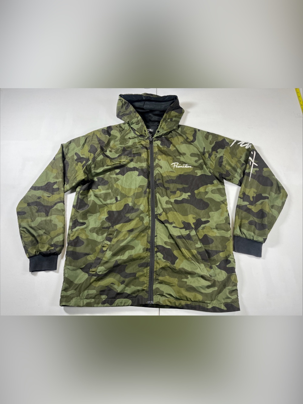 Primitive Camo Hooded Full Zip Windbreaker Jacket w/ Pockets Men’s L